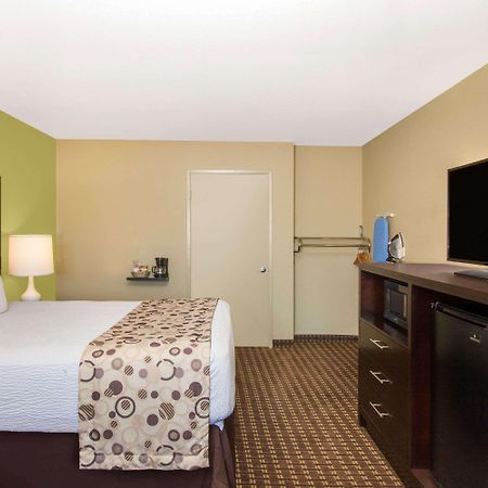 Days Inn By Wyndham San Jose Airport Milpitas Bagian luar foto