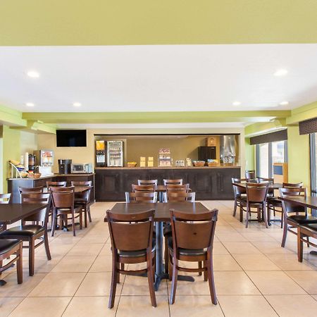 Days Inn By Wyndham San Jose Airport Milpitas Bagian luar foto