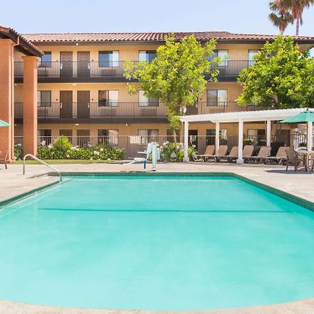 Days Inn By Wyndham San Jose Airport Milpitas Bagian luar foto