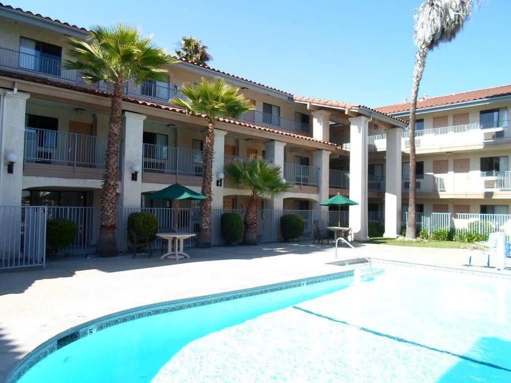 Days Inn By Wyndham San Jose Airport Milpitas Bagian luar foto